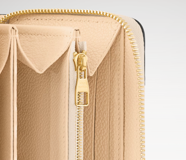 LOUIS VUITTON Zippy Wallet M82212