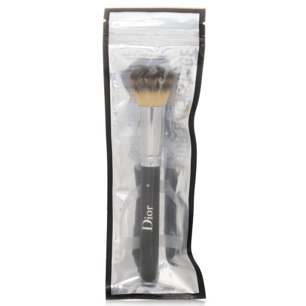 christian-dior-dior-backstage-full-coverage-fluid-foundation-brush-12--2 CHRISTIAN DIOR DIOR BACKSTAGE FULL COVERAGE FLUID FOUNDATION BRUSH 12