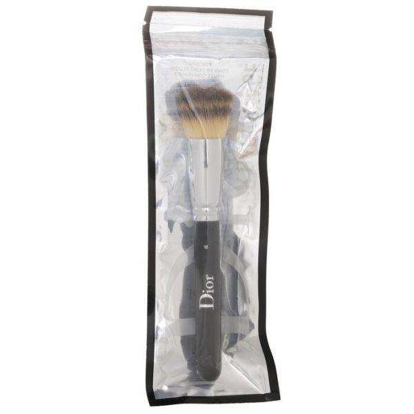 christian-dior-dior-backstage-full-coverage-fluid-foundation-brush-12--3 CHRISTIAN DIOR DIOR BACKSTAGE FULL COVERAGE FLUID FOUNDATION BRUSH 12